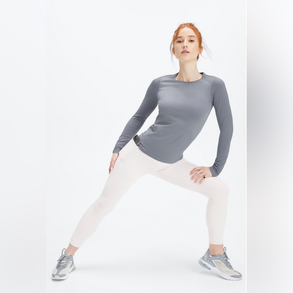 Fabletics Sync Seamless Long-Sleeve Grey Top